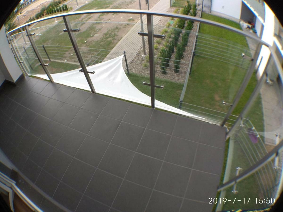 1120 Smialego 41 - Tanie Pokoje W Apartamencie - Samodzielne Zameldowanie - Self Check In ポズナン エクステリア 写真